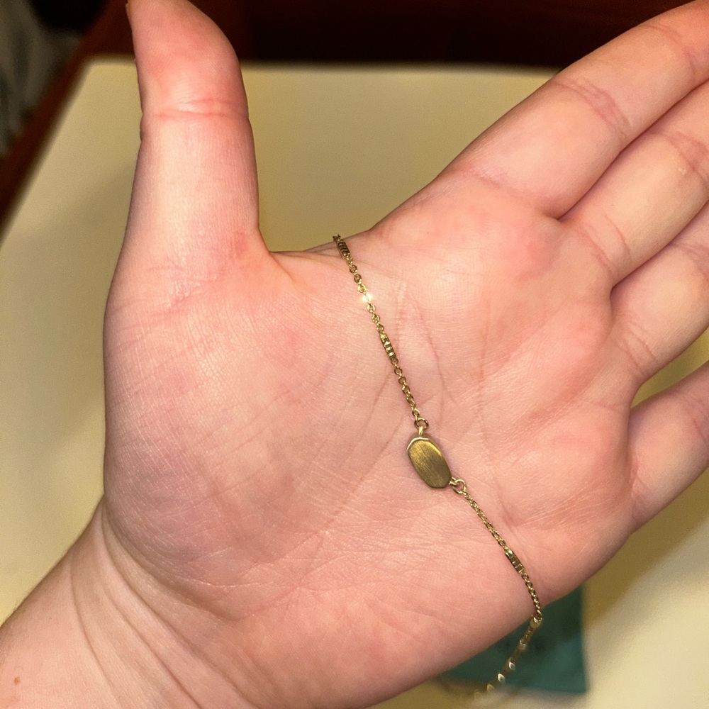 Basic Kendra Scott Gold Necklace - image 1